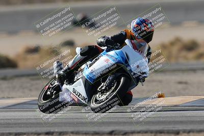 media/Nov-16-2025-Race Pace (Sun) [[8c5fa54630]]/Non Verified Riders (1st 20 Minutes)/1-Turn 14 (10am)/